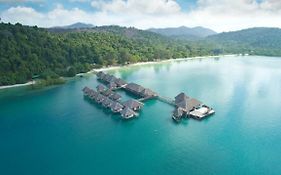 Telunas Beach Resort